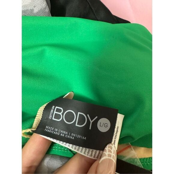 Cotton on Body swimsuit top - Picture 7 of 7